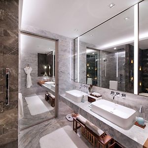 Premier Twin Room